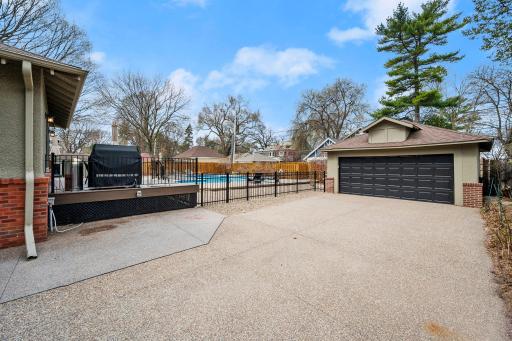 4428 Dupont Avenue S, Minneapolis, MN 55419