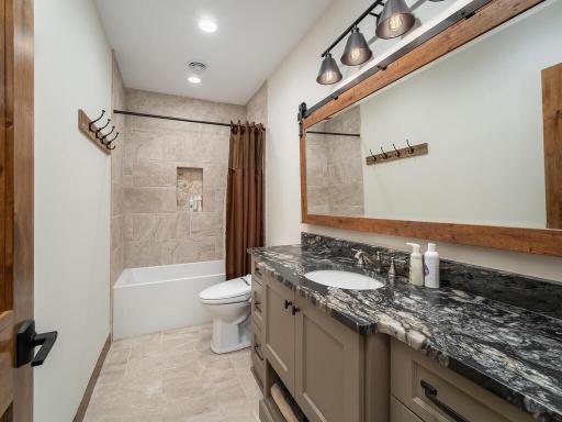 6789 Old Viking Boulevard NW, Nowthen, MN 55303