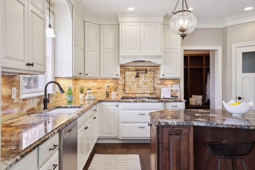 4608 Oak Drive, Edina, MN 55424