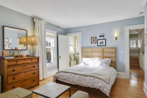 1915 James Avenue S, Minneapolis, MN 55403