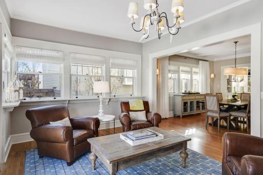 1915 James Avenue S, Minneapolis, MN 55403