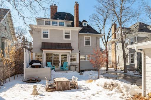 1915 James Avenue S, Minneapolis, MN 55403