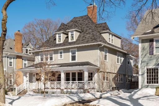 1915 James Avenue S, Minneapolis, MN 55403