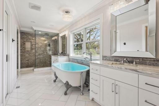 4303 Woodstock Avenue, Golden Valley, MN 55422