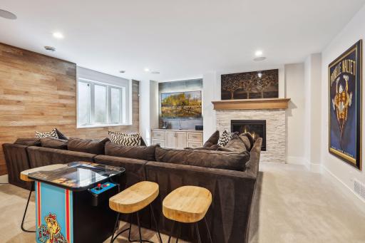 4303 Woodstock Avenue, Golden Valley, MN 55422