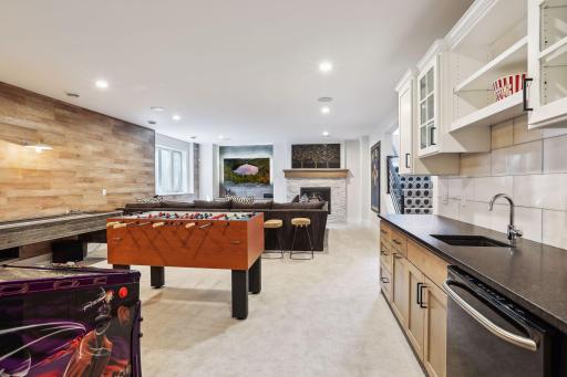 4303 Woodstock Avenue, Golden Valley, MN 55422