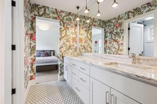 4303 Woodstock Avenue, Golden Valley, MN 55422
