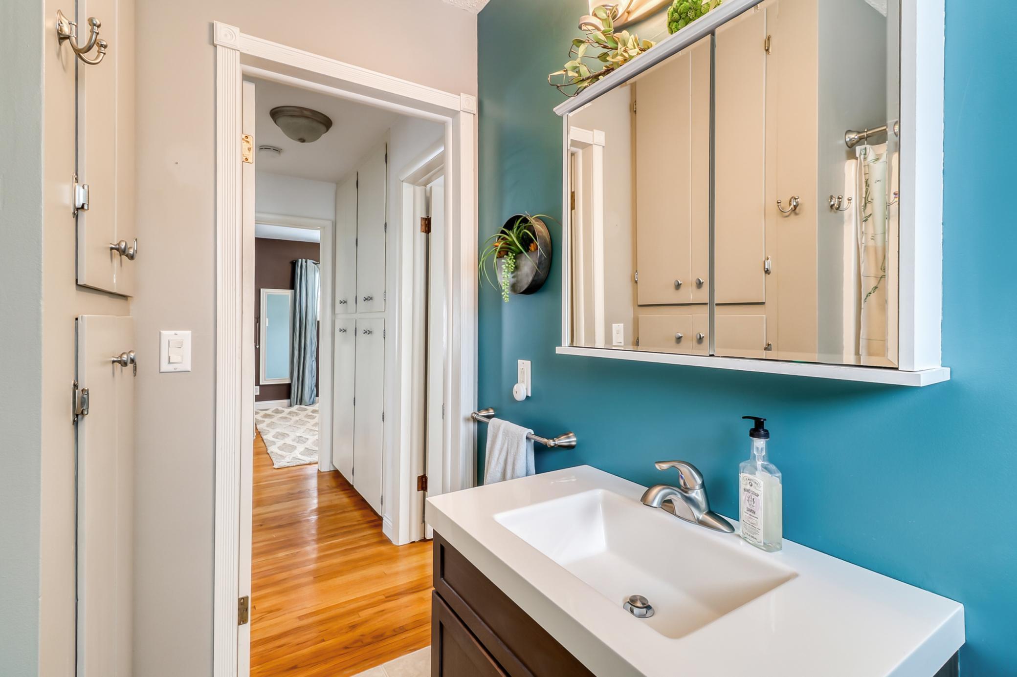 Main Floor Full Bathroom