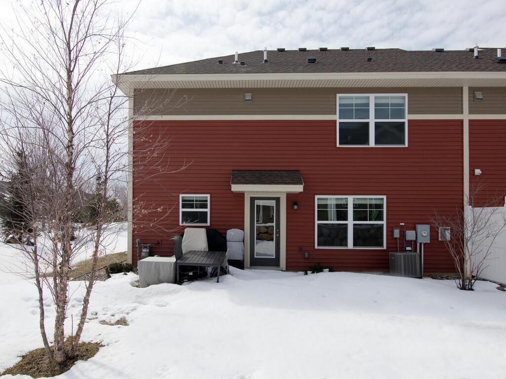 3330 Lakewood Trl Woodbury MN 55129 USA-022-020-Patio-MLS_Size.jpg