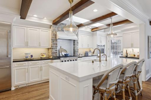 4619 Edina Boulevard, Edina, MN 55424