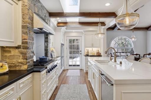 4619 Edina Boulevard, Edina, MN 55424