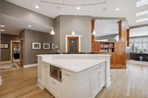 12200 Orchard Hill, Eden Prairie, MN 55344