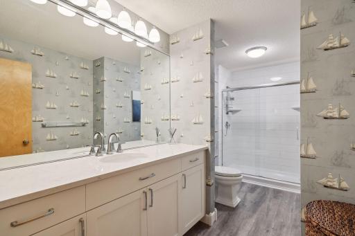 12200 Orchard Hill, Eden Prairie, MN 55344
