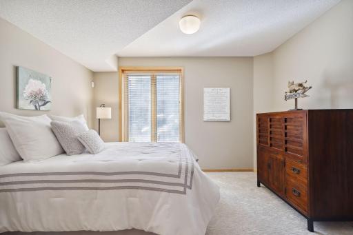 12200 Orchard Hill, Eden Prairie, MN 55344