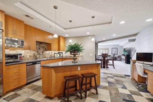 12200 Orchard Hill, Eden Prairie, MN 55344