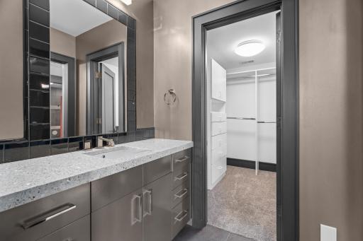 8971 Avila Cove, Eden Prairie, MN 55347