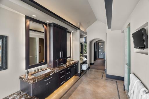 8971 Avila Cove, Eden Prairie, MN 55347