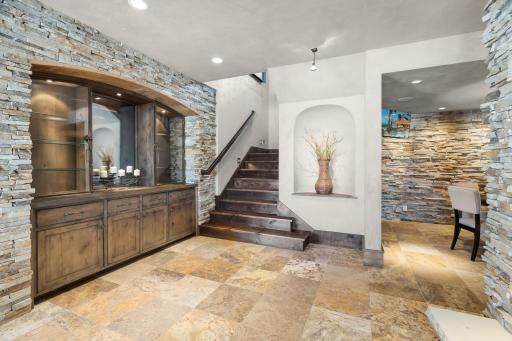 8971 Avila Cove, Eden Prairie, MN 55347