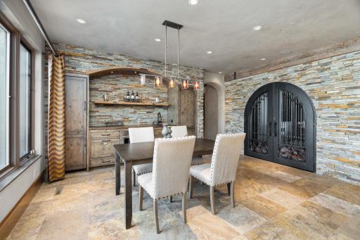8971 Avila Cove, Eden Prairie, MN 55347