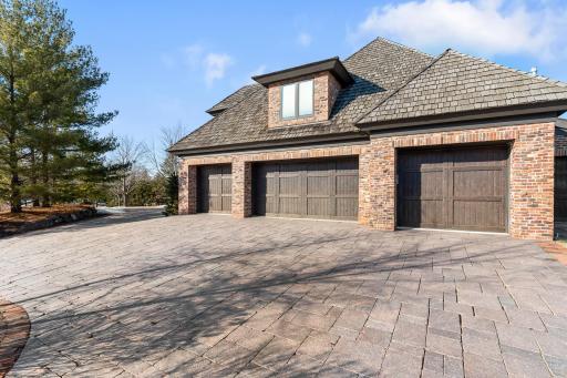 8971 Avila Cove, Eden Prairie, MN 55347