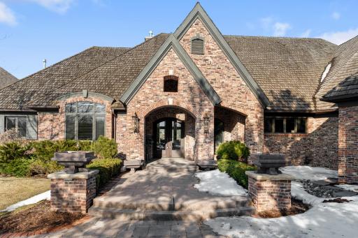 8971 Avila Cove, Eden Prairie, MN 55347