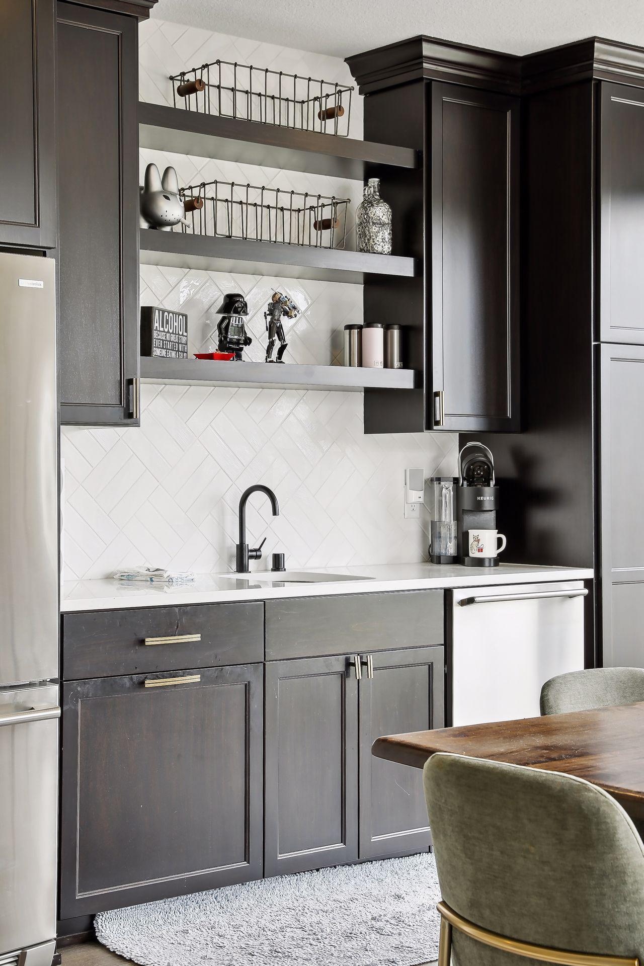 Perfect for entertaining just off the pool