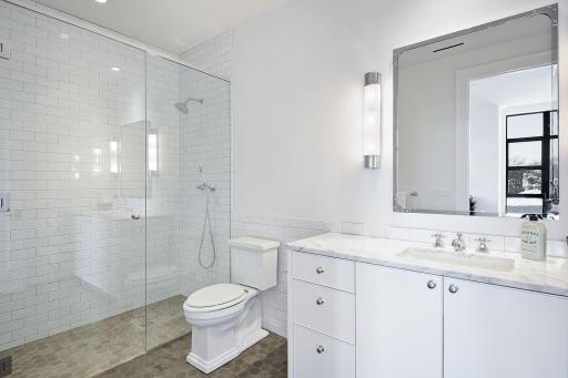 3041 Holmes Avenue S, 301, Minneapolis, MN 55408