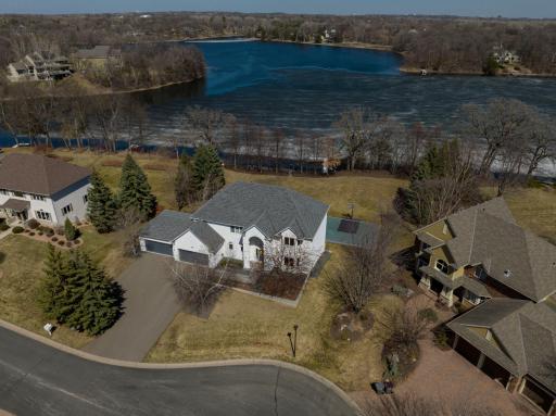 17562 Belfast Cove, Eden Prairie, MN 55347
