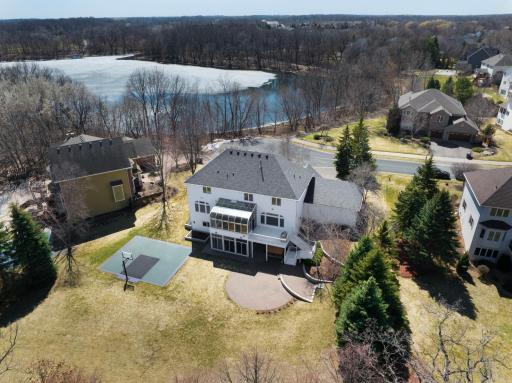 17562 Belfast Cove, Eden Prairie, MN 55347