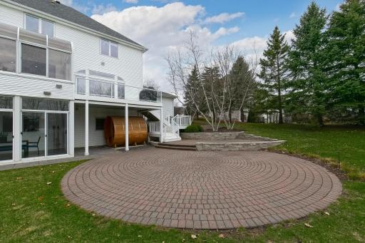 17562 Belfast Cove, Eden Prairie, MN 55347