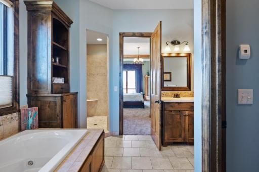 Photo for 7651 Cress View Lane, Prior Lake, MN 55372 - Listing #6352275 Convenient walk in shower to make life just a little simpler!