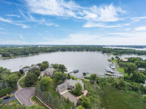 1006 Wildhurst Trail, Mound, MN 55364