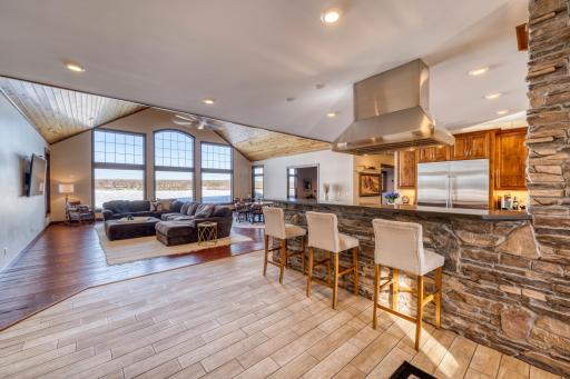 20122 Crystal Springs Loop, Grand Rapids, MN 55744