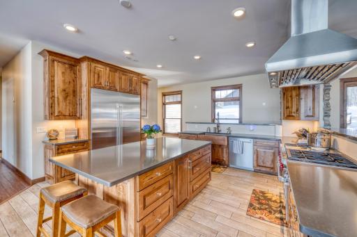 20122 Crystal Springs Loop, Grand Rapids, MN 55744