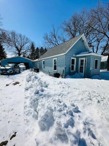 307 Woodrow Street W, Grygla, MN 56727