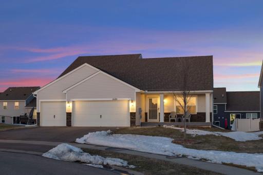 15125 Emory Circle, Apple Valley, MN 55124