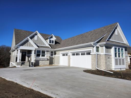 133 Spring Farm Road, North Oaks, MN 55127