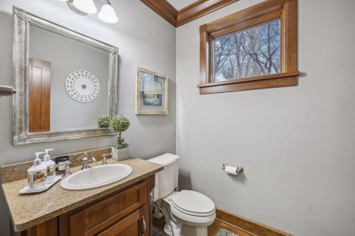 15420 Highwood Drive, Minnetonka, MN 55345