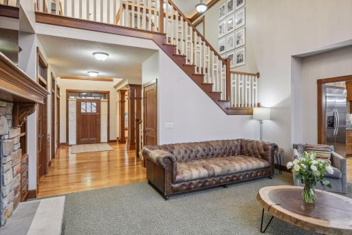 15420 Highwood Drive, Minnetonka, MN 55345