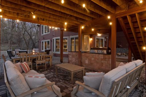 15420 Highwood Drive, Minnetonka, MN 55345