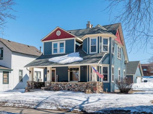 Historic character home in heart of downtown Victoria. Located just steps from dining, recreation and the shop of Victoria.