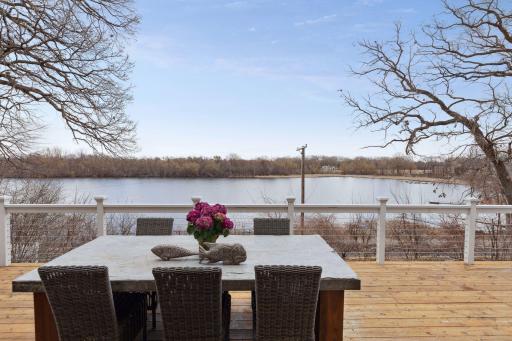 1455 W Medicine Lake Drive, Plymouth, MN 55441
