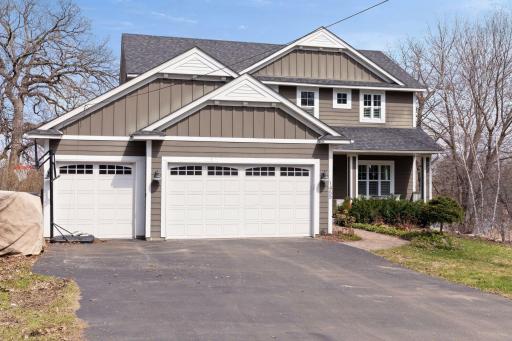 1455 W Medicine Lake Drive, Plymouth, MN 55441