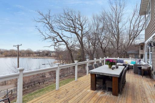 1455 W Medicine Lake Drive, Plymouth, MN 55441