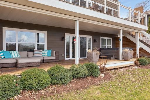 1455 W Medicine Lake Drive, Plymouth, MN 55441