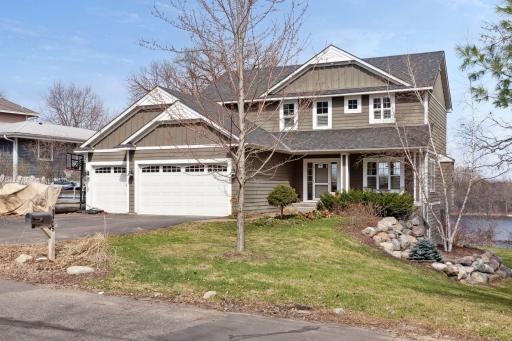 1455 W Medicine Lake Drive, Plymouth, MN 55441