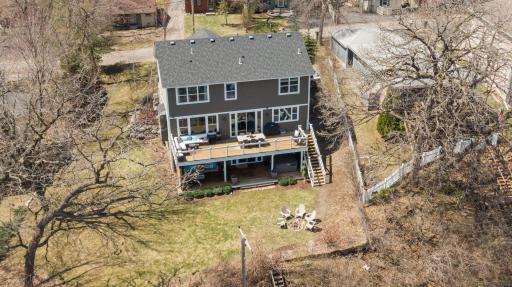 1455 W Medicine Lake Drive, Plymouth, MN 55441