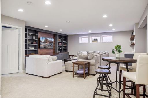 5912 York Avenue S, Edina, MN 55410