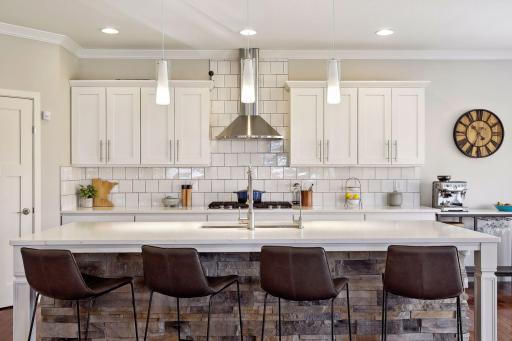 5912 York Avenue S, Edina, MN 55410