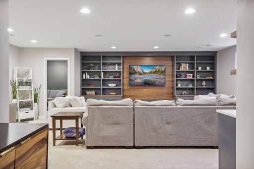 5912 York Avenue S, Edina, MN 55410